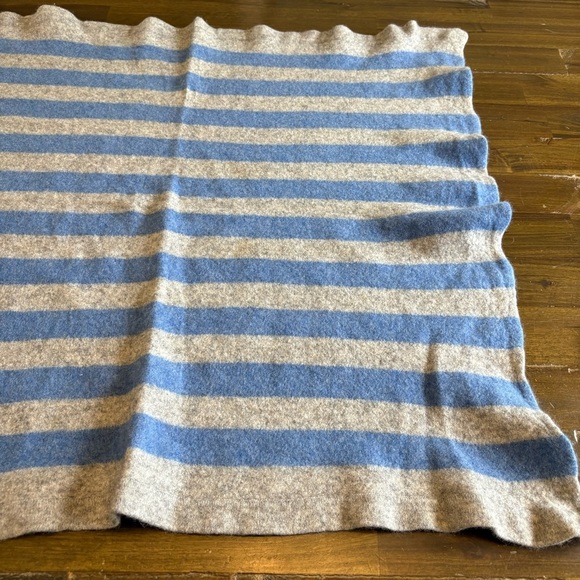 WHITE+WARREN BABY blanket Blue Gray Striped See description - Picture 3 of 7